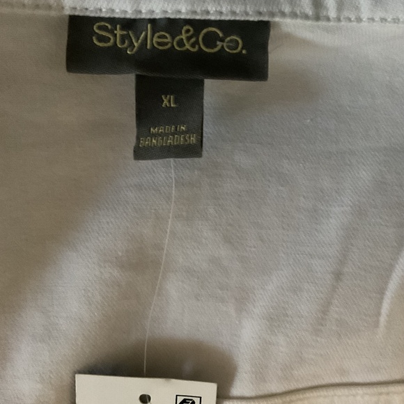 Women’s white jean jacket - Picture 5 of 7